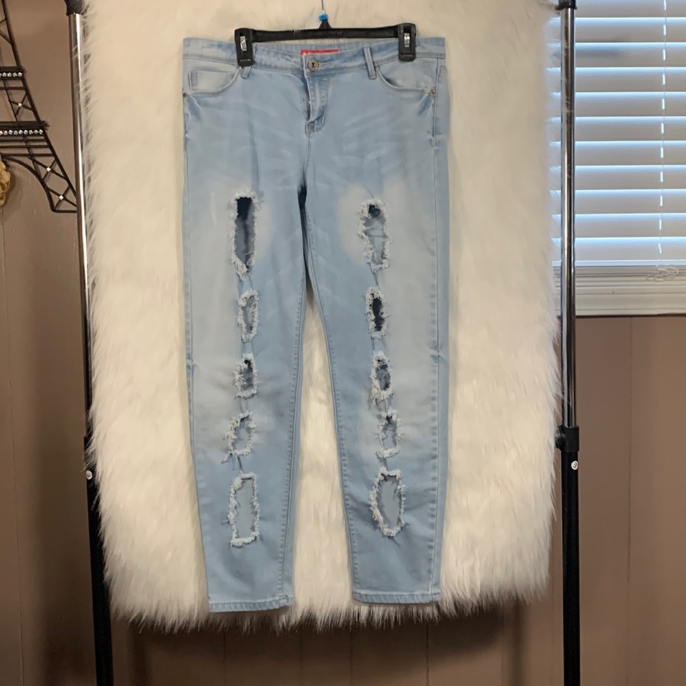 Elite Jeans, Women’s Ripped light wash hollow out sz 13/14 - Picture 1 of 8